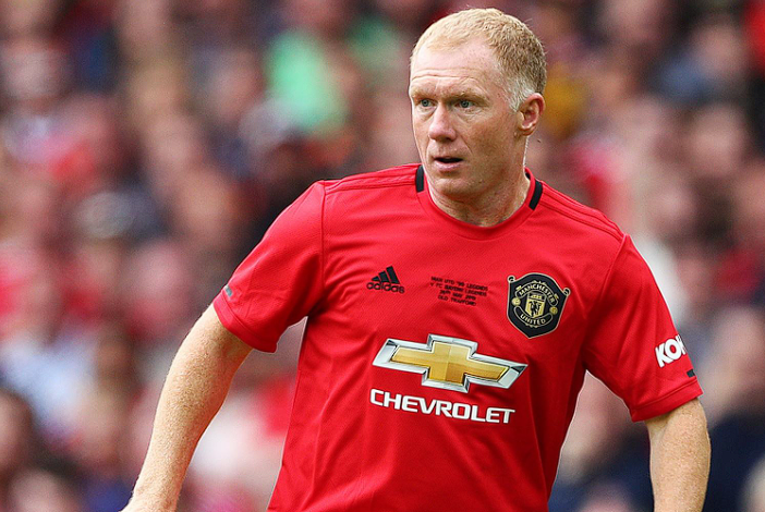 斯科尔斯的加薪风波:荣耀、抉择与内心之愧