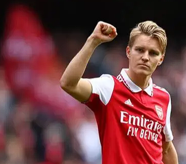 欧冠赛前阿尔特塔力挺厄德高：伤病影响出场，队长之位稳固